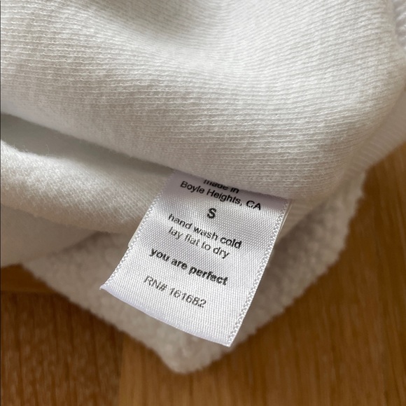 Perfectwhitetee ziggy shrunken reverse fleece sweatshirt size small - Picture 5 of 5